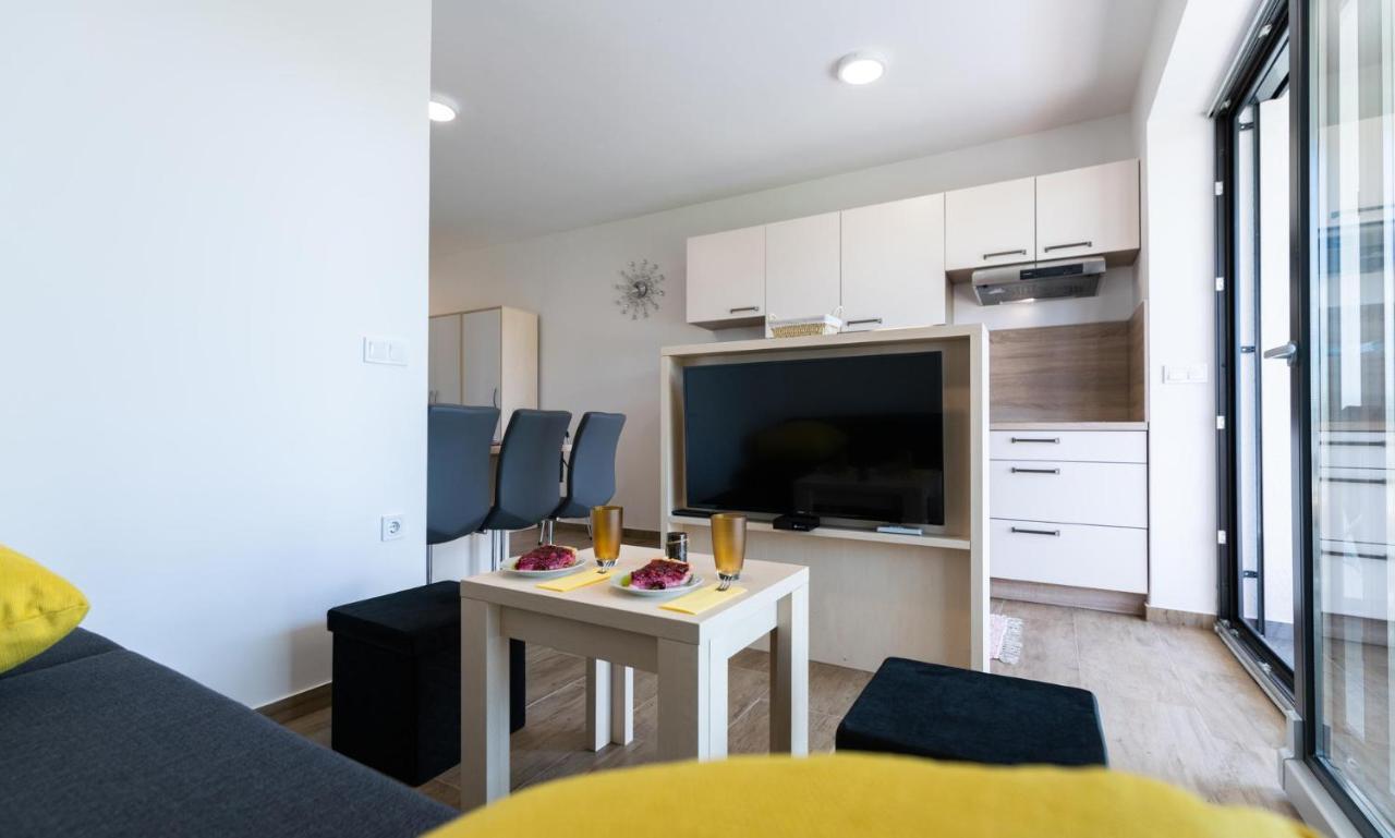 Apartmaji Banonia 维尔兹 外观 照片