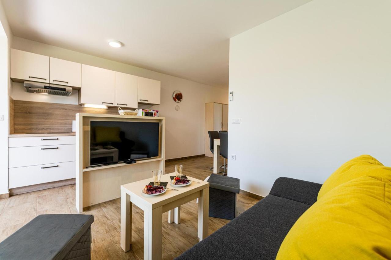 Apartmaji Banonia 维尔兹 外观 照片
