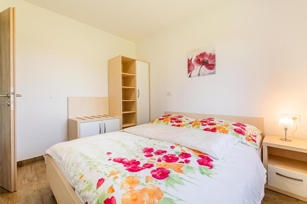 Apartmaji Banonia 维尔兹 外观 照片